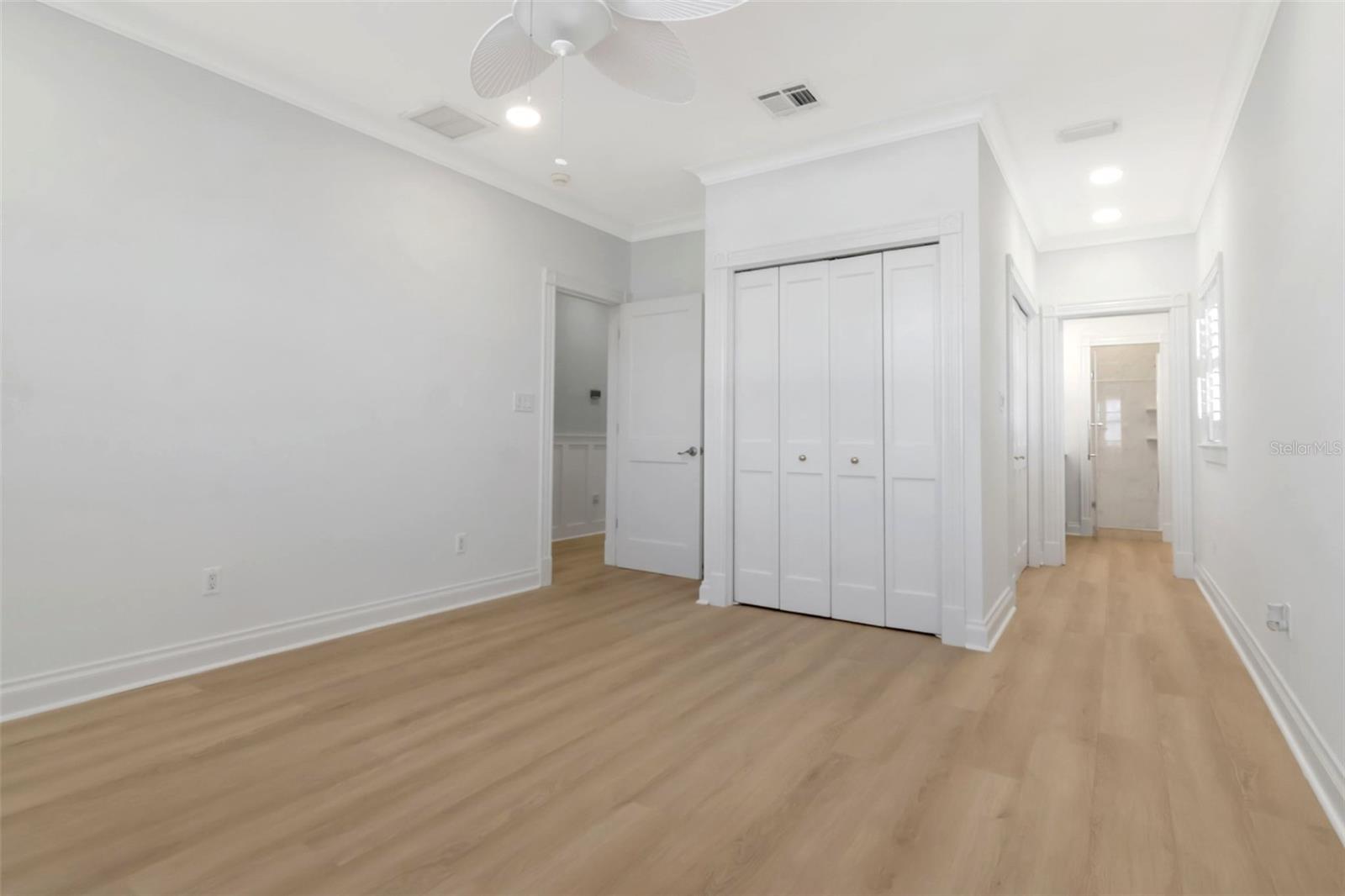 BOCA CIEGA ISLE - Residential