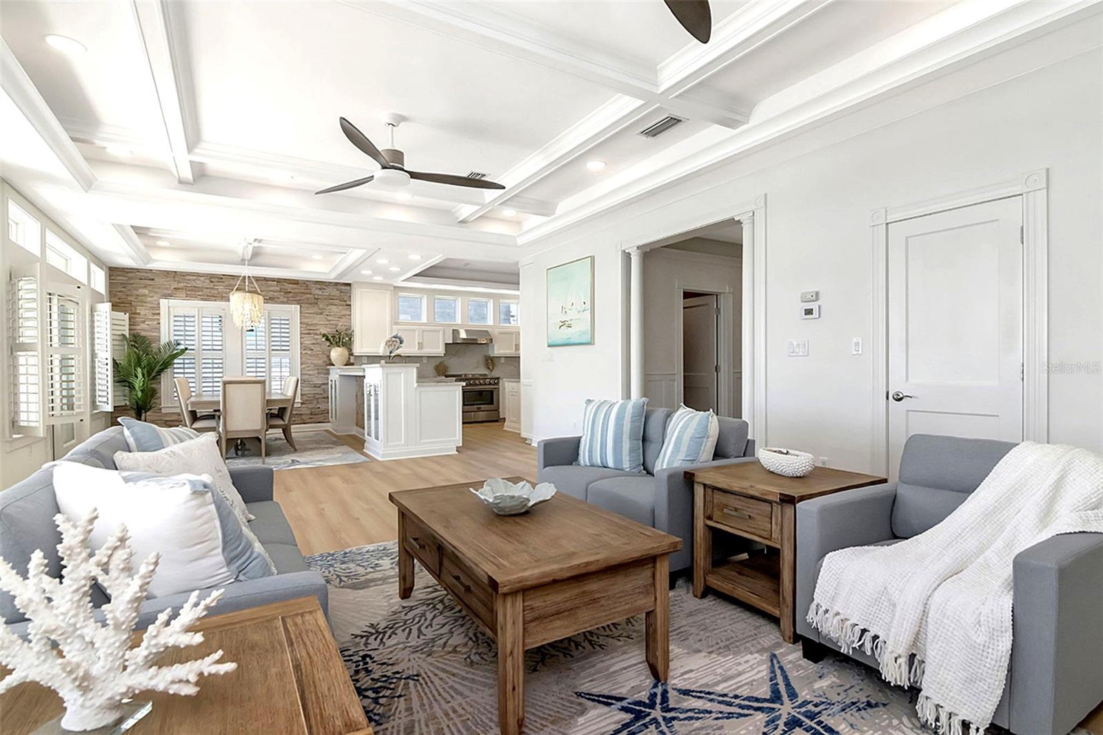 BOCA CIEGA ISLE - Residential