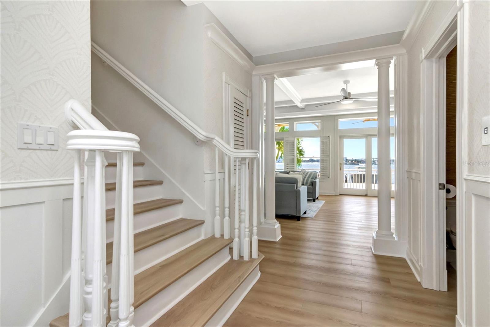 BOCA CIEGA ISLE - Residential