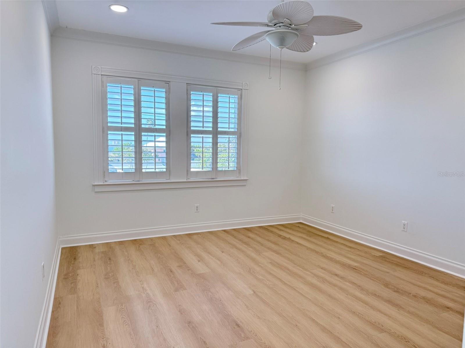 BOCA CIEGA ISLE - Residential