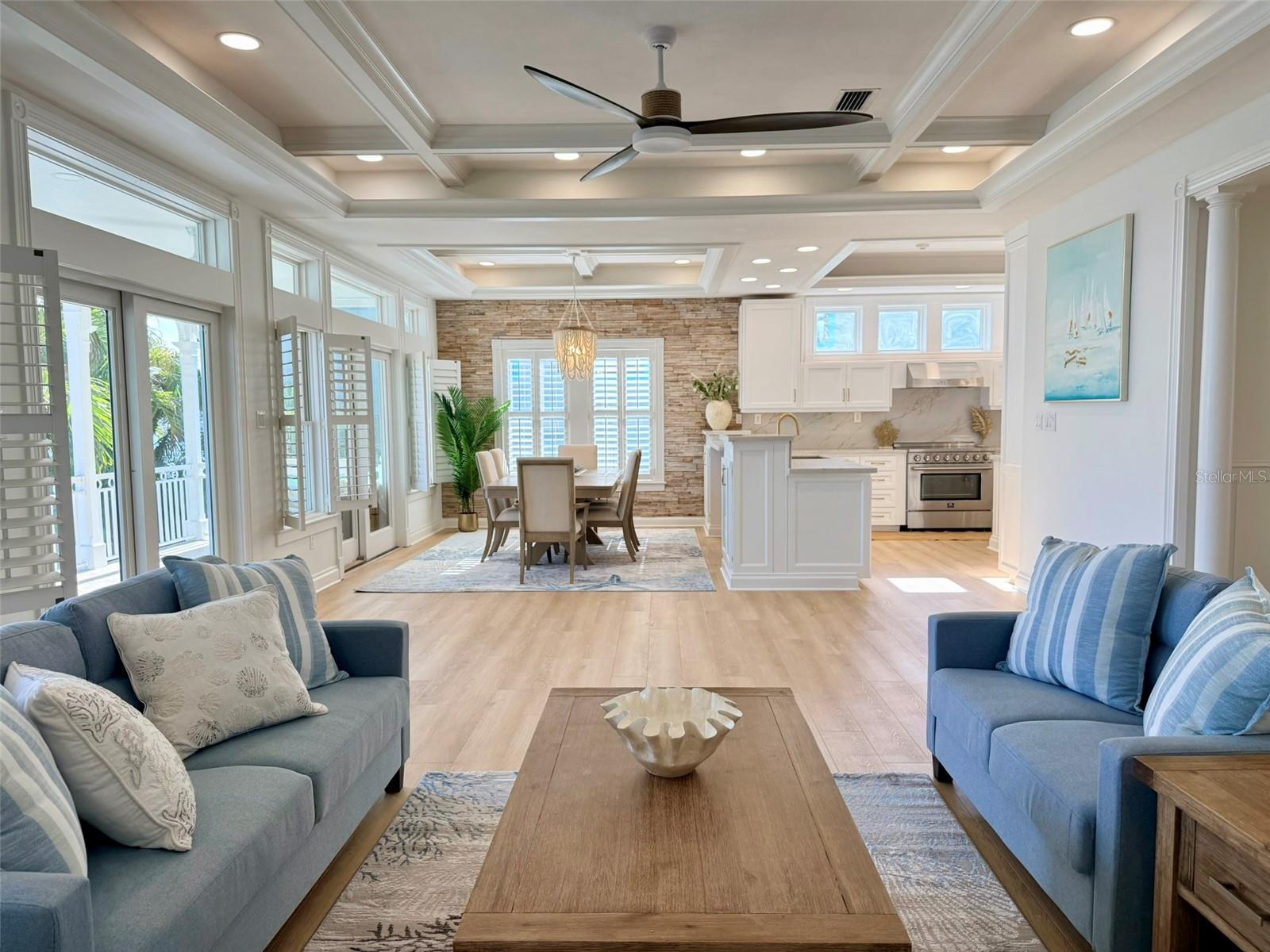 BOCA CIEGA ISLE - Residential