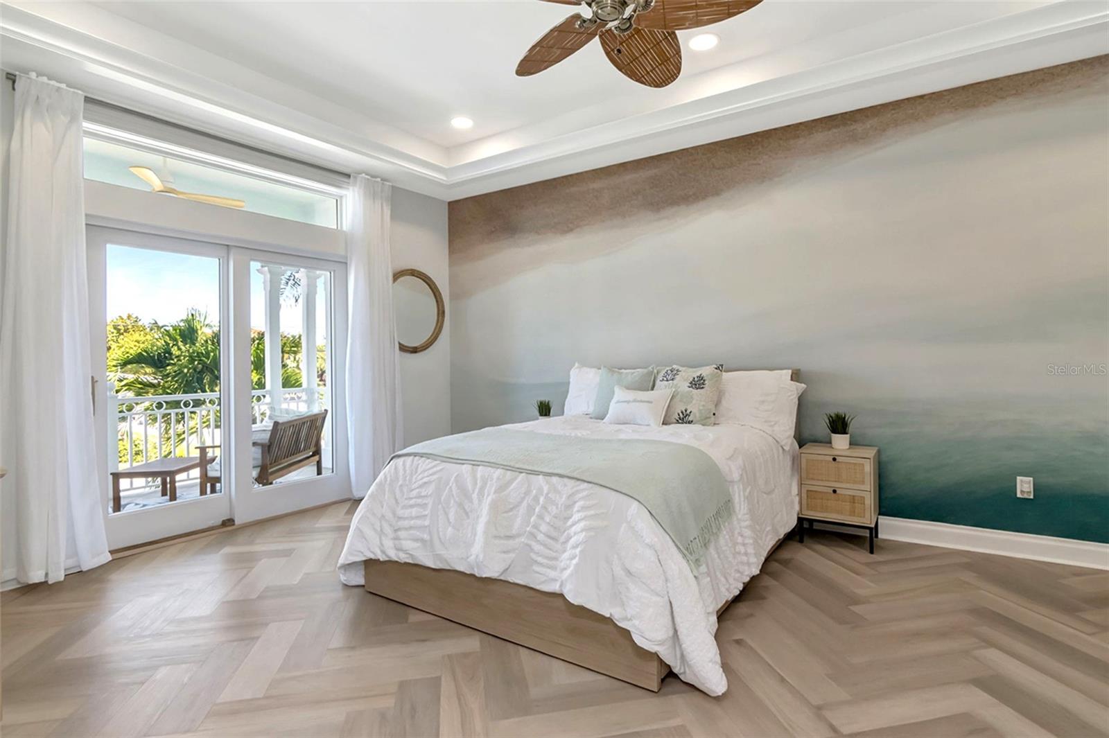 BOCA CIEGA ISLE - Residential