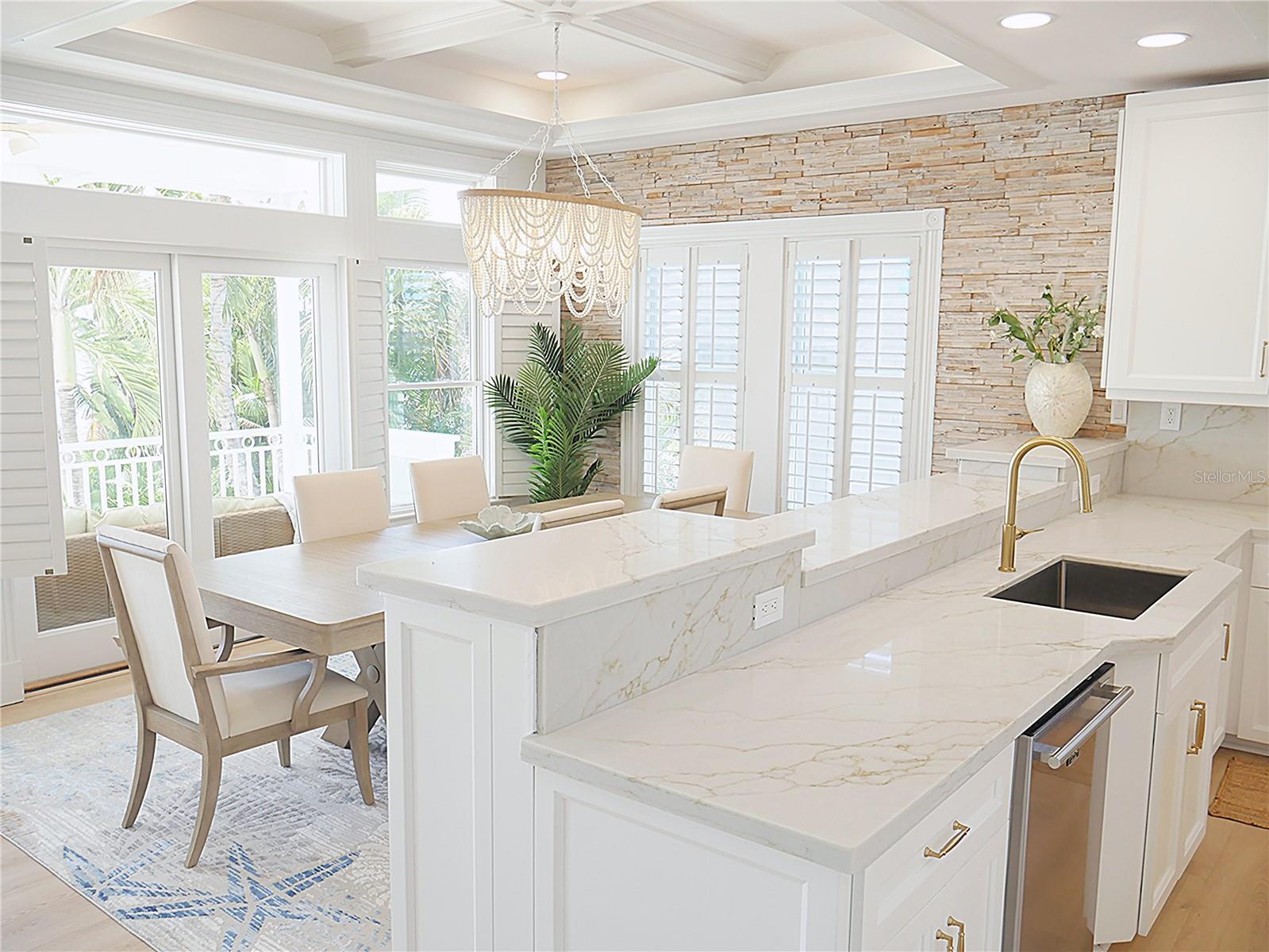 BOCA CIEGA ISLE - Residential