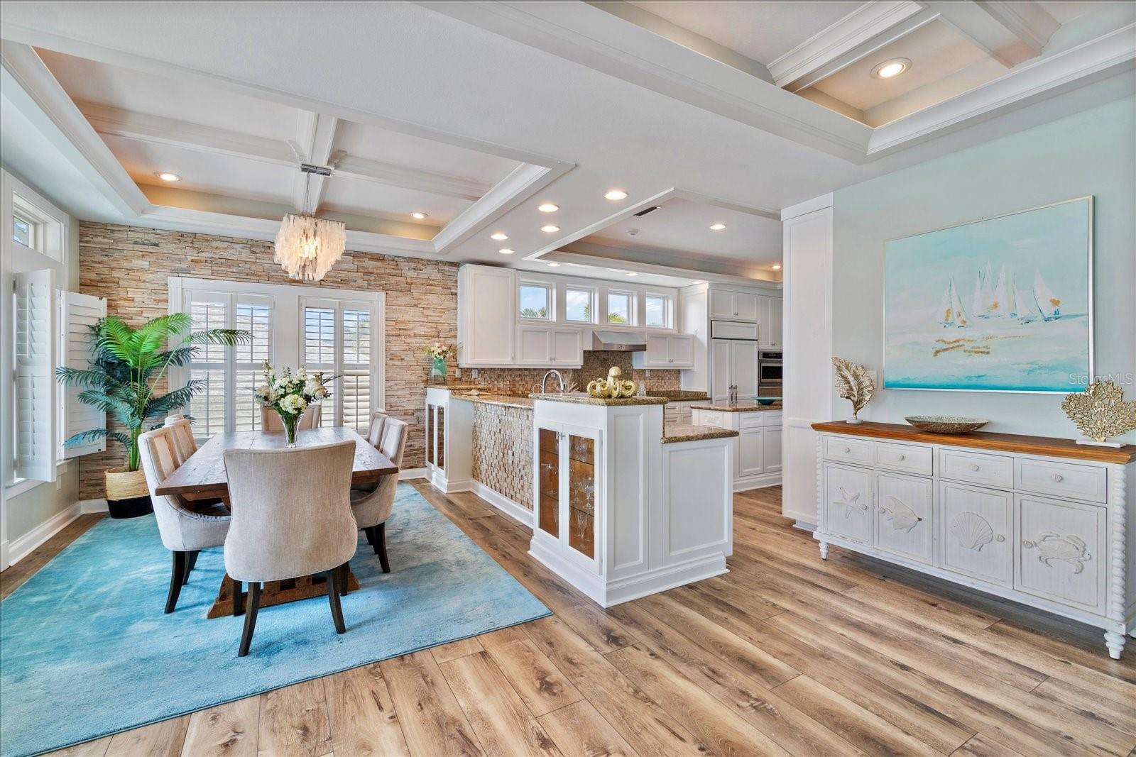 BOCA CIEGA ISLE - Residential