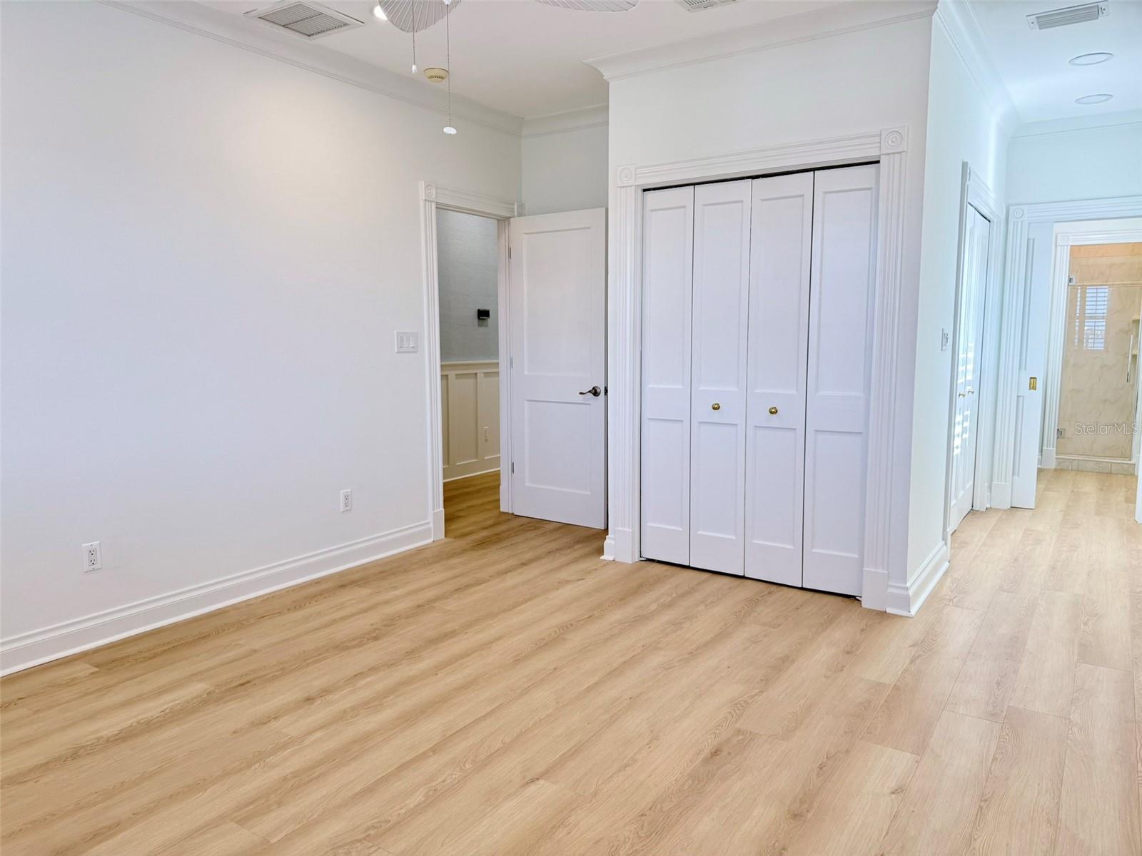 BOCA CIEGA ISLE - Residential