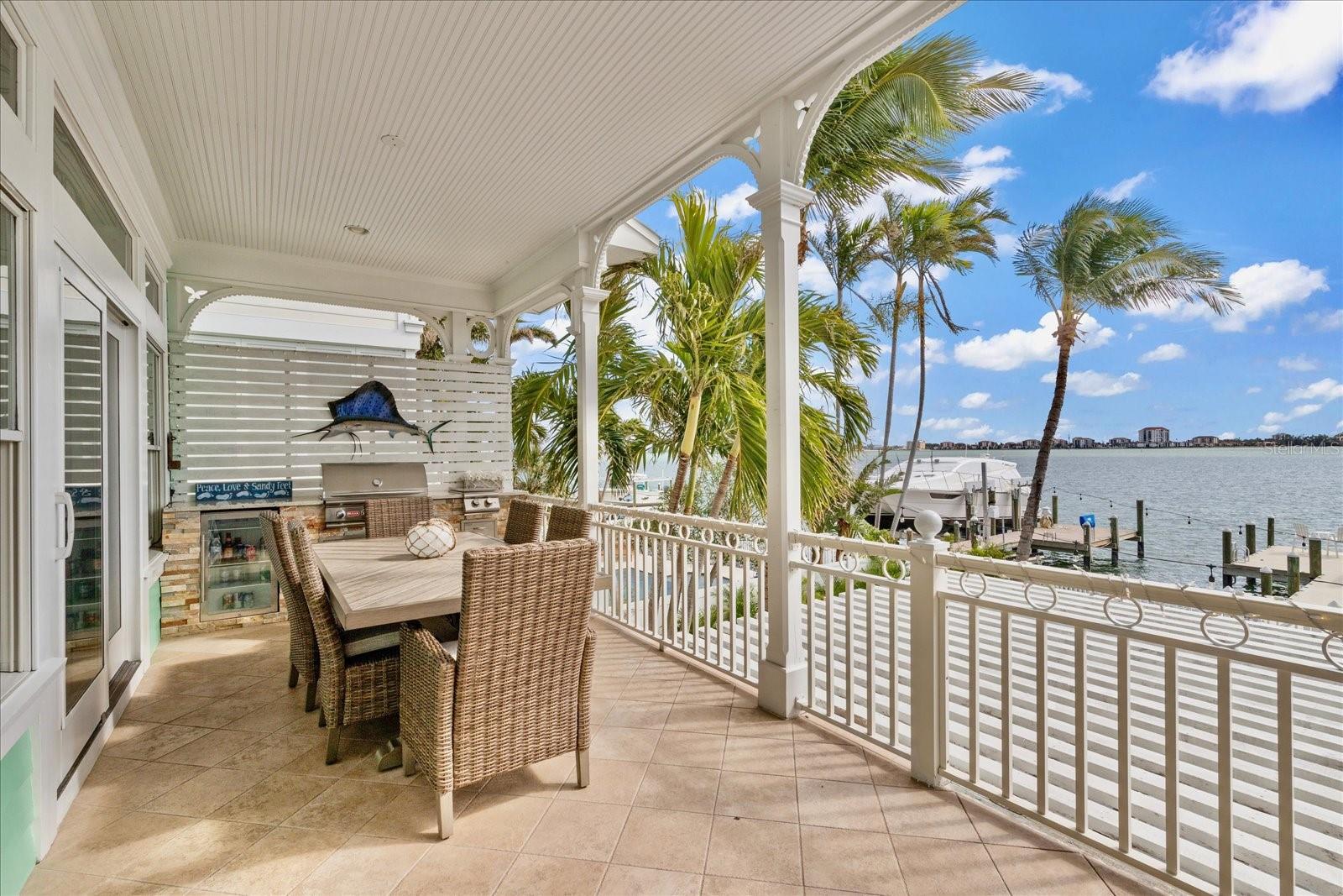 BOCA CIEGA ISLE - Residential