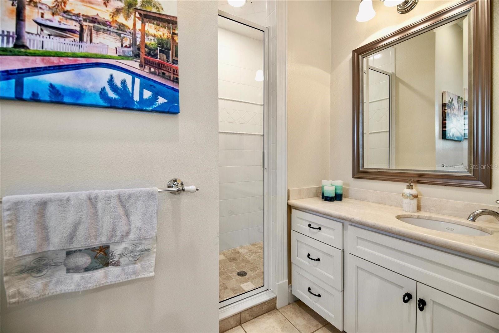 BOCA CIEGA ISLE - Residential