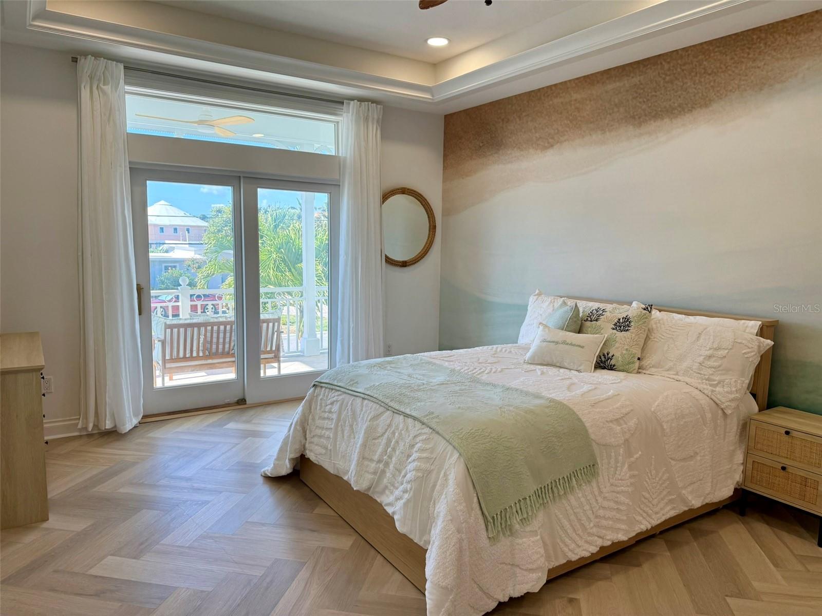 BOCA CIEGA ISLE - Residential