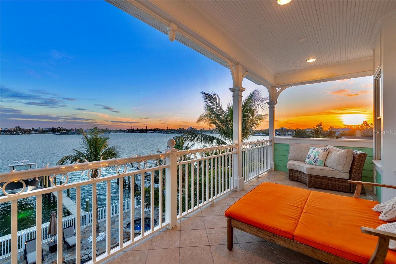 BOCA CIEGA ISLE - Residential