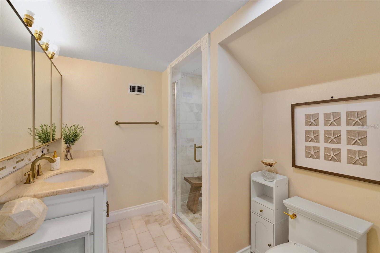 BOCA CIEGA ISLE - Residential