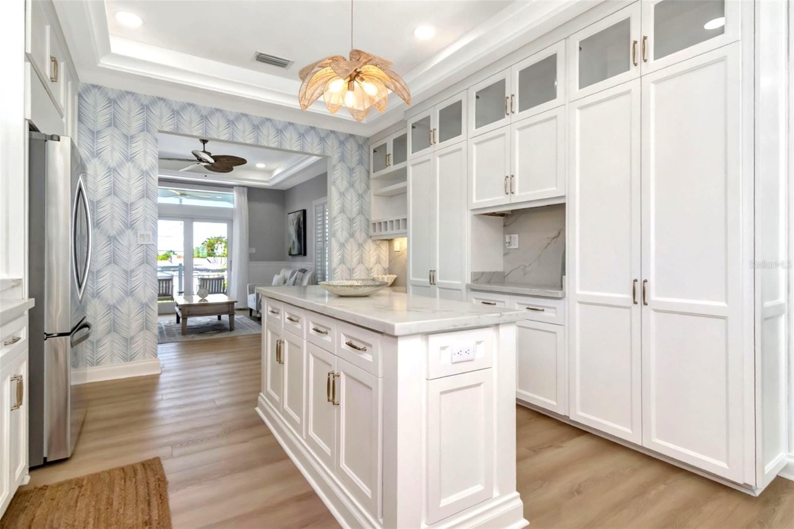 BOCA CIEGA ISLE - Residential