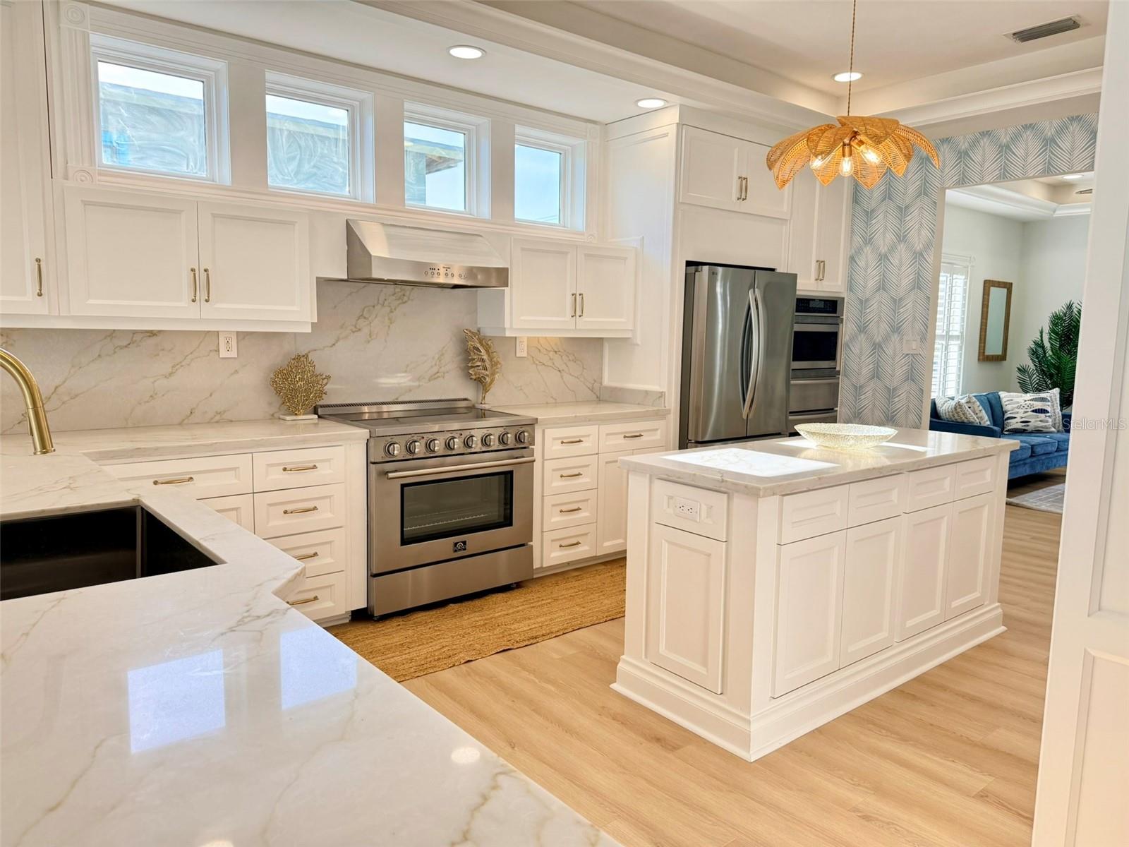 BOCA CIEGA ISLE - Residential