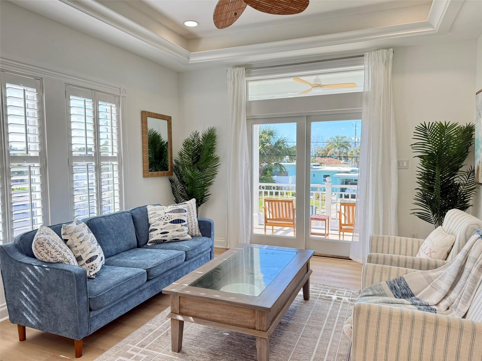 BOCA CIEGA ISLE - Residential