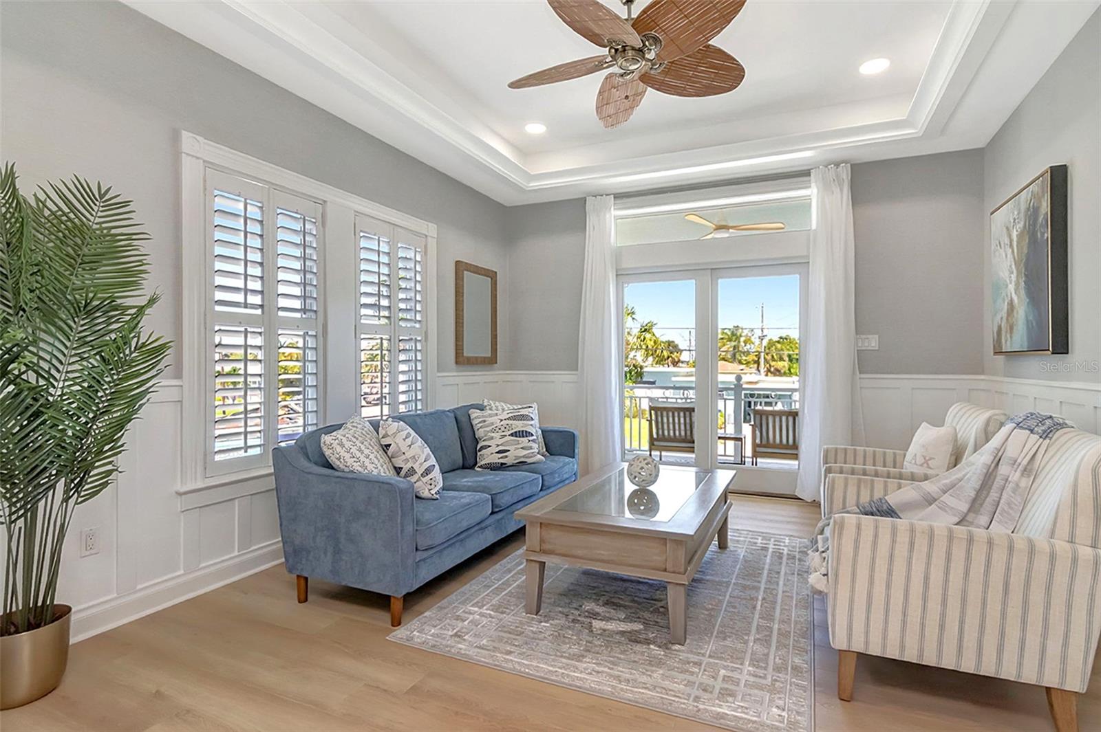 BOCA CIEGA ISLE - Residential