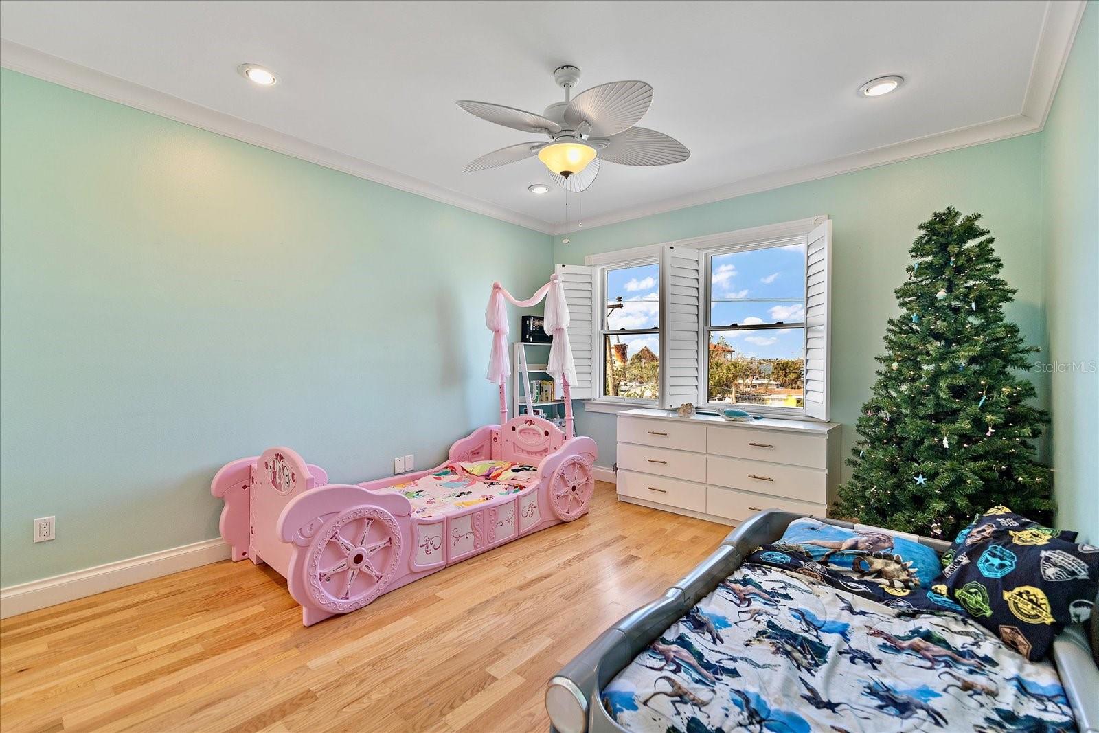 BOCA CIEGA ISLE - Residential