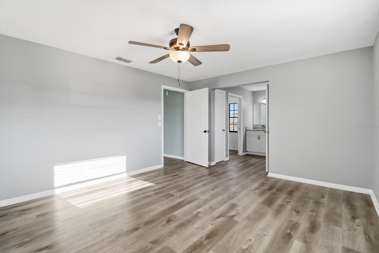 EAST COVE UNIT 03 UNREC - Residential