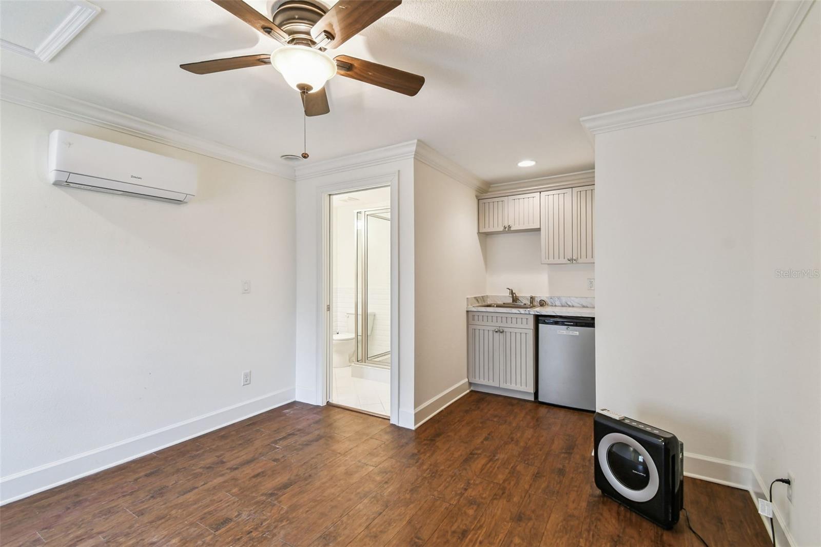 BRIGHTWATER BEACH ESTATES - Residential