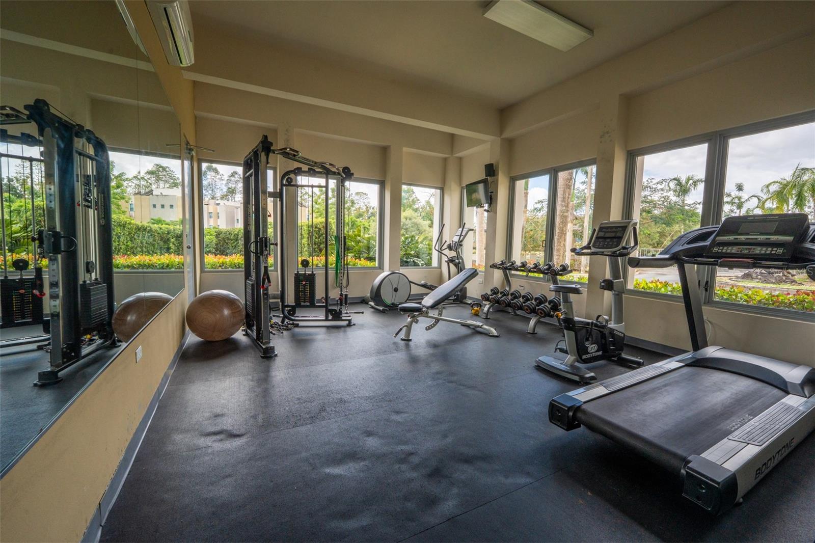 70 CONDOMINIO ALAMANDA OESTE 5172