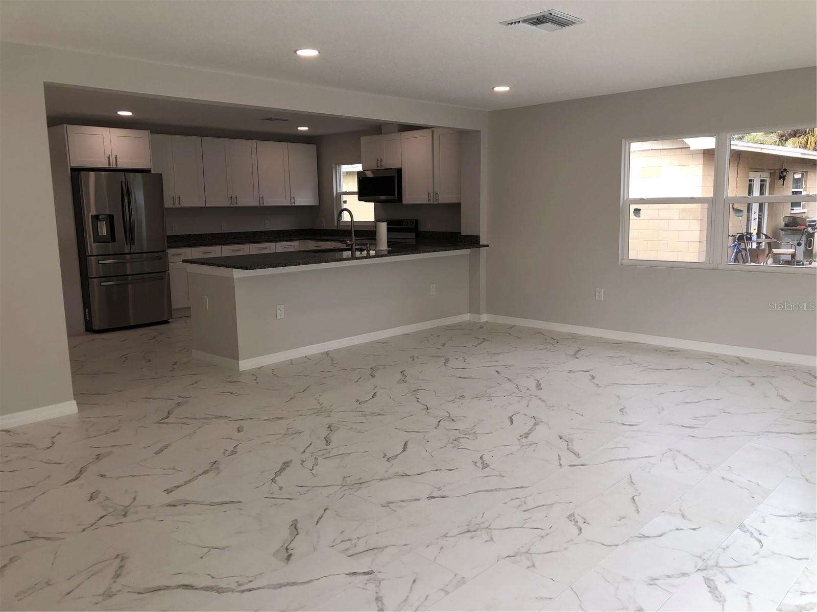 EASTWOOD - Residential Lease