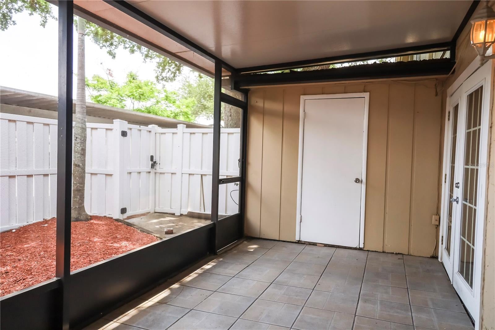 7107 HERNANDO COURT