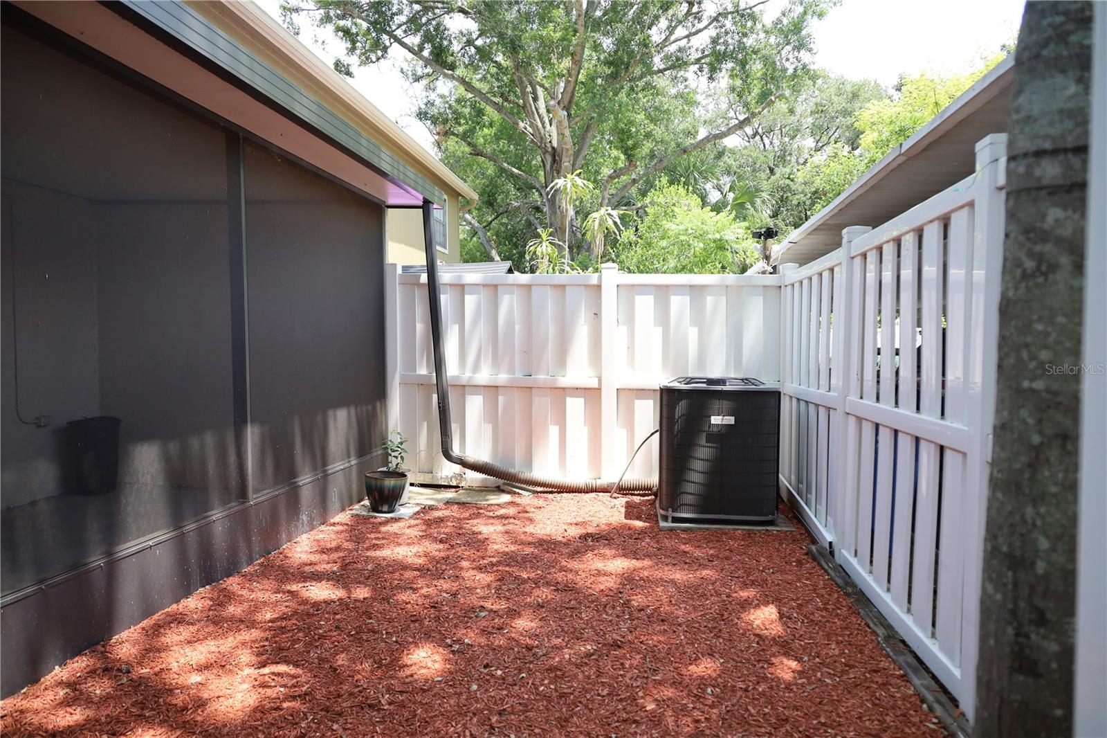 7107 HERNANDO COURT
