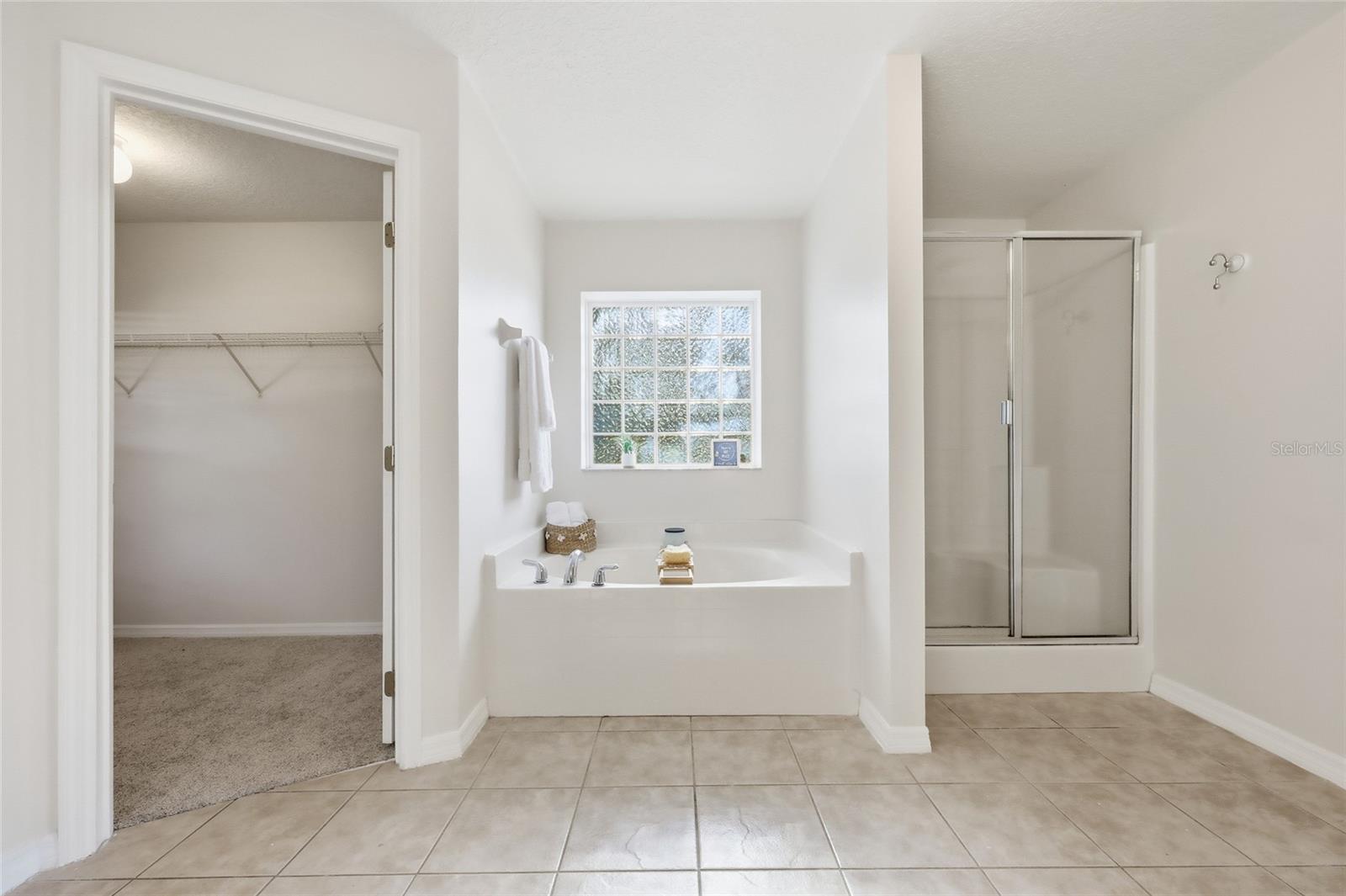 VILLAGE/BLACK BEAR UN #1 - Residential