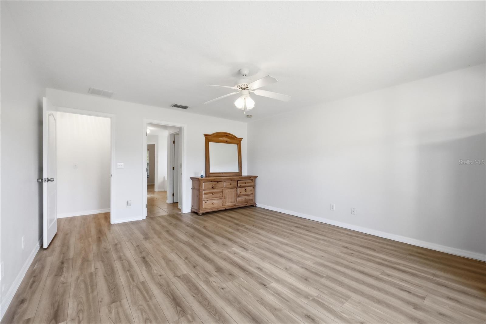 VILLAGE/BLACK BEAR UN #1 - Residential