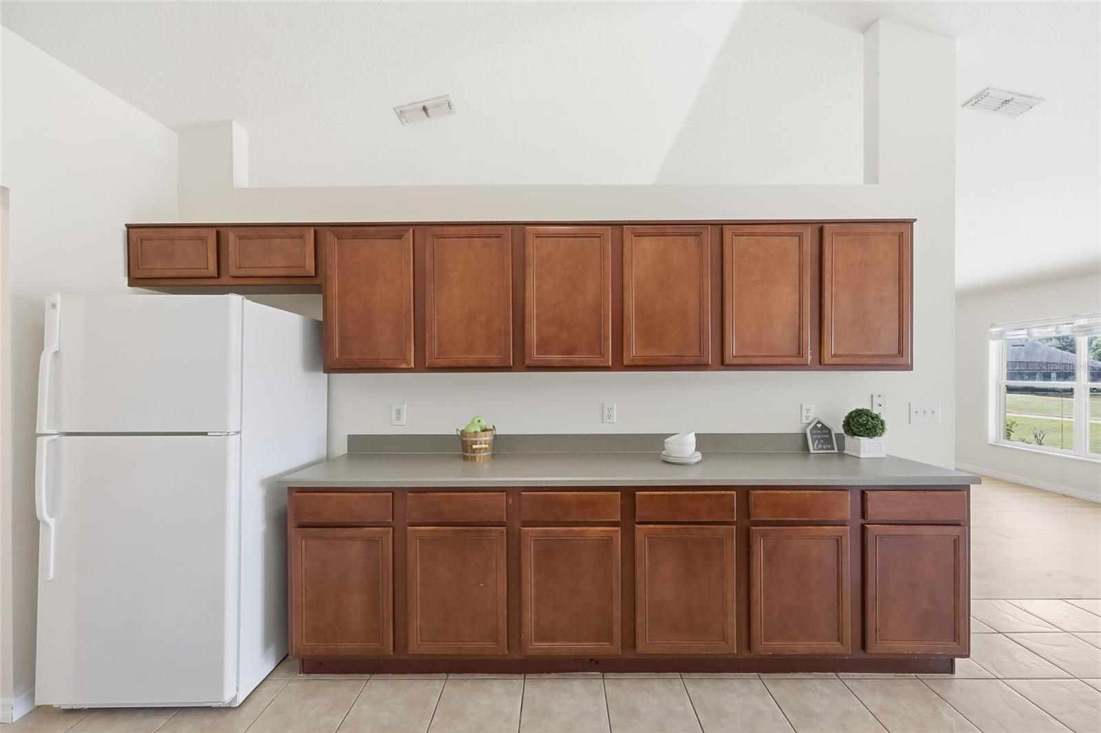 VILLAGE/BLACK BEAR UN #1 - Residential