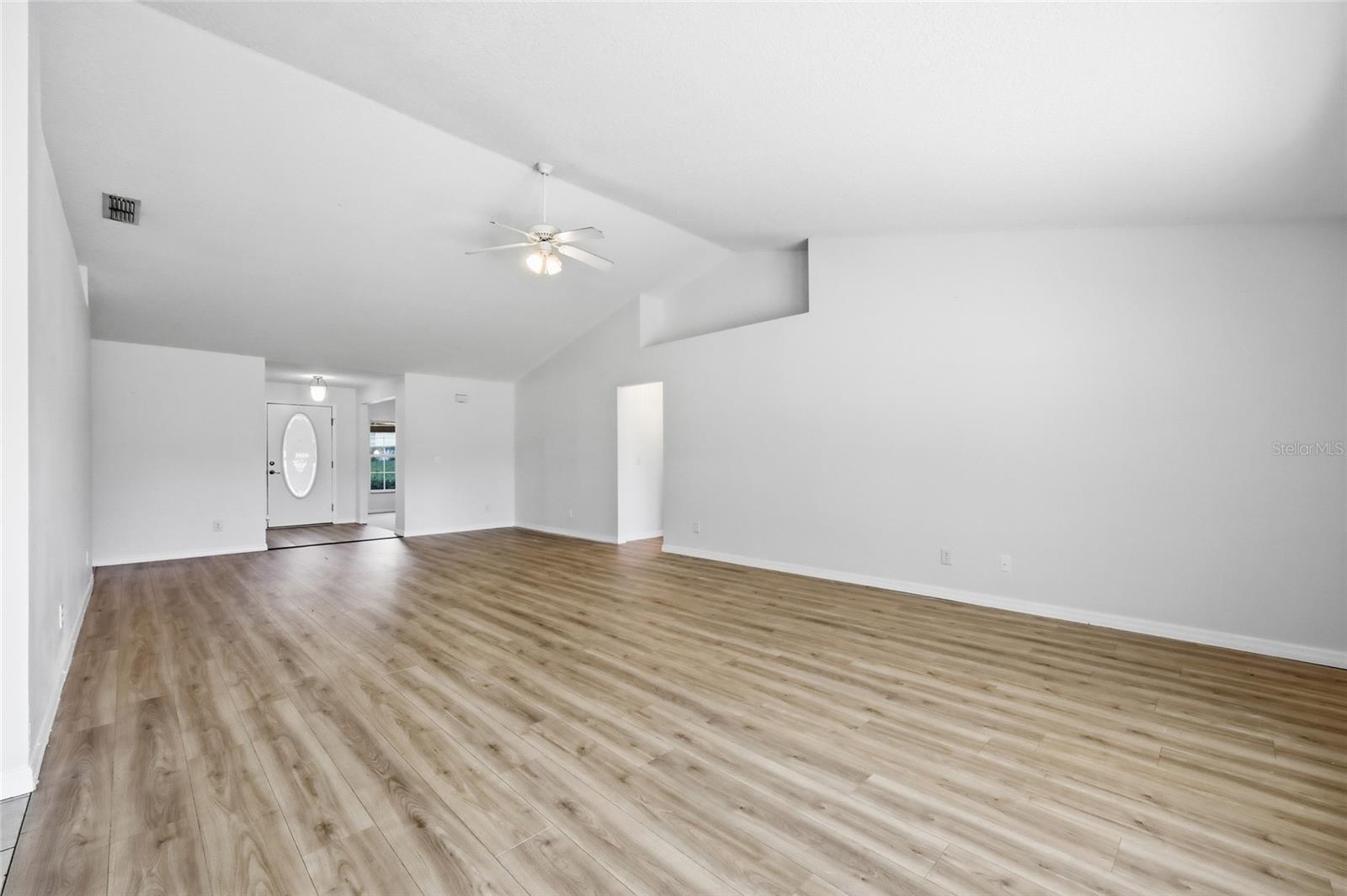 VILLAGE/BLACK BEAR UN #1 - Residential