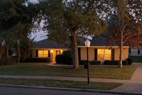 Photo of 36621 Oconee Avenue, Eustis, FL 32736 (MLS # O6362411)