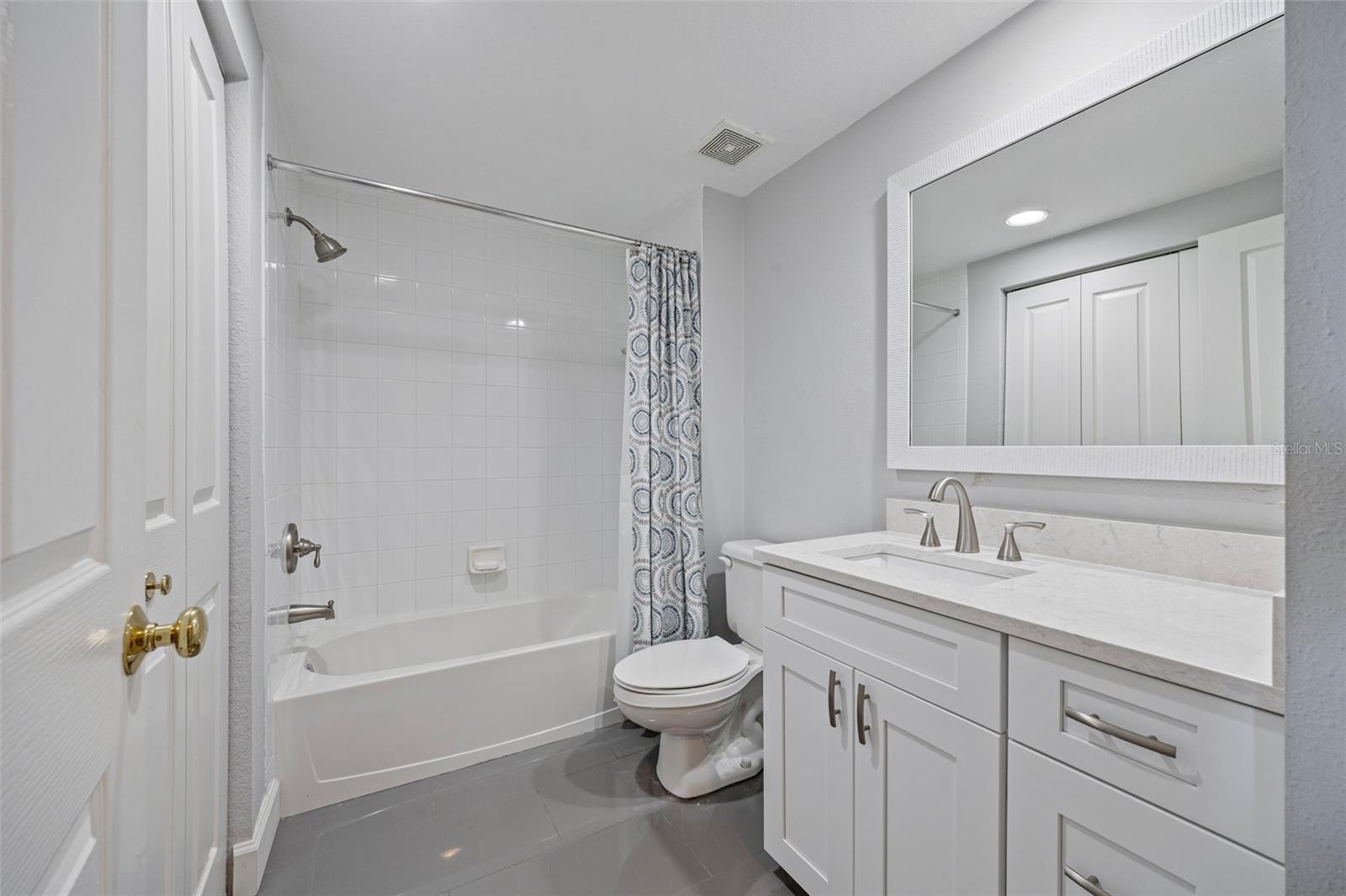 BACOPA BAY CONDO - Residential