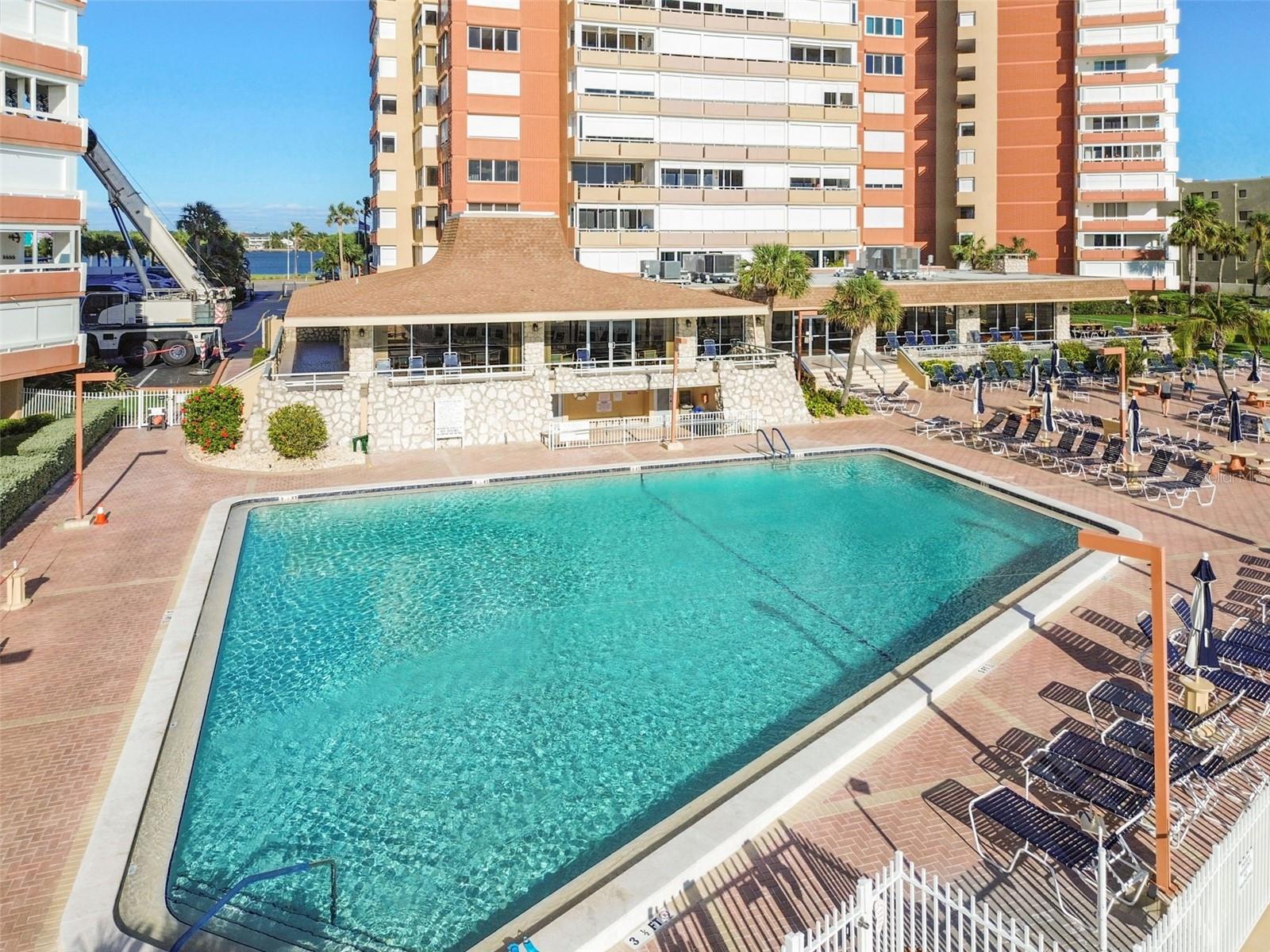 REDINGTON TOWERS BLDG 2 CONDO - Residential