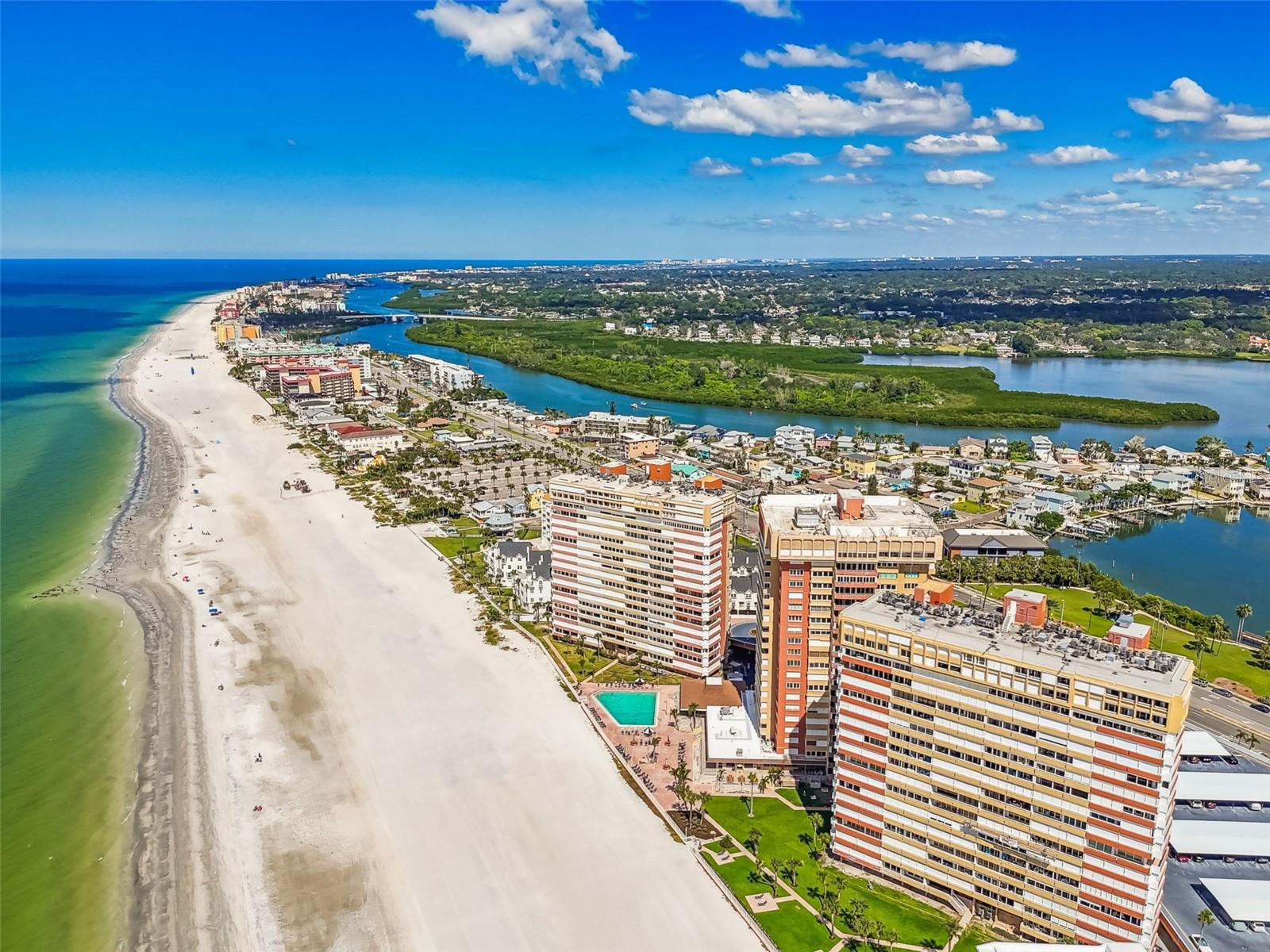 REDINGTON TOWERS BLDG 2 CONDO - Residential