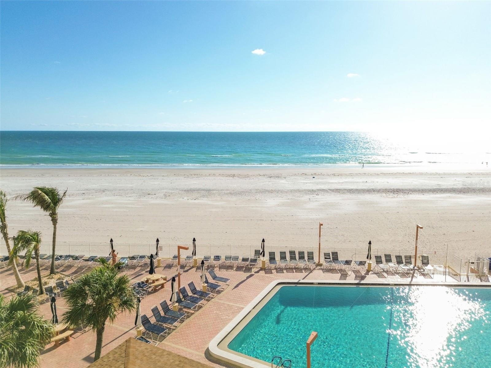 REDINGTON TOWERS BLDG 2 CONDO - Residential