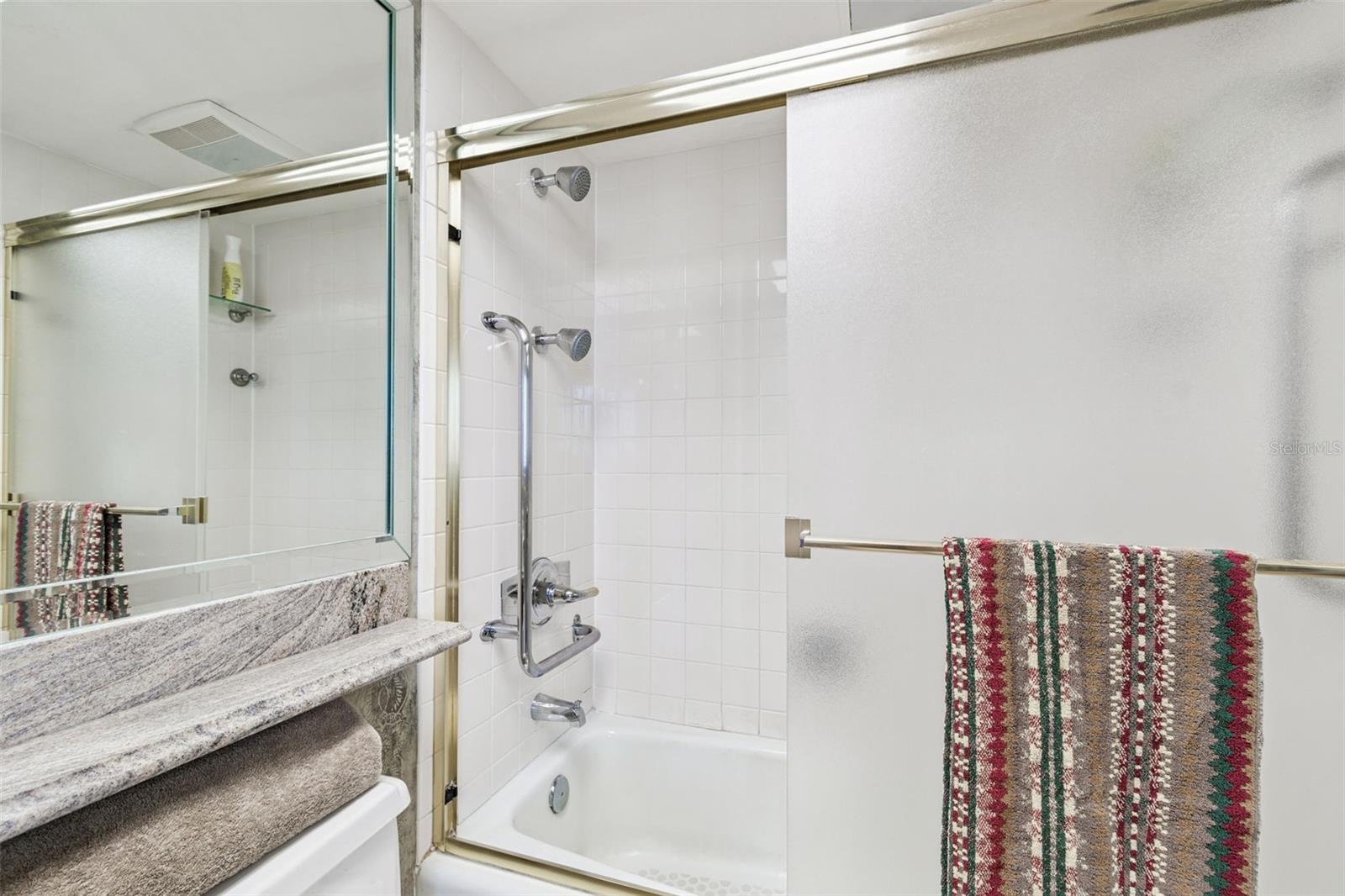 REDINGTON TOWERS BLDG 2 CONDO - Residential