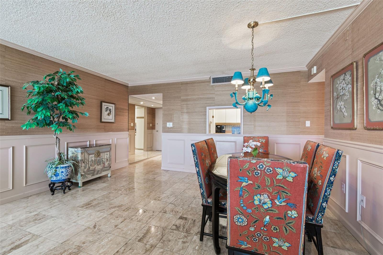 REDINGTON TOWERS BLDG 2 CONDO - Residential