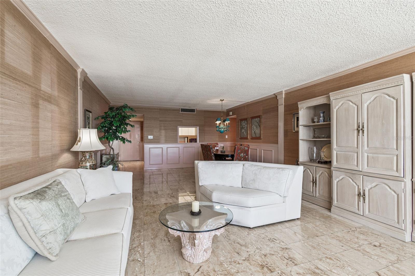 REDINGTON TOWERS BLDG 2 CONDO - Residential