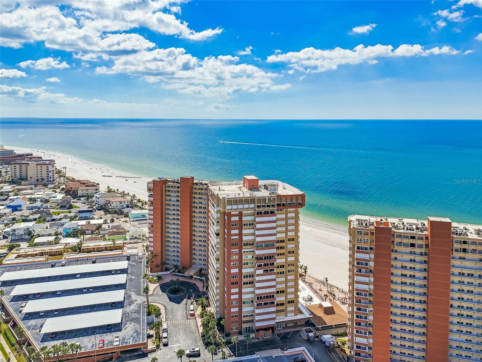 REDINGTON TOWERS BLDG 2 CONDO - Residential