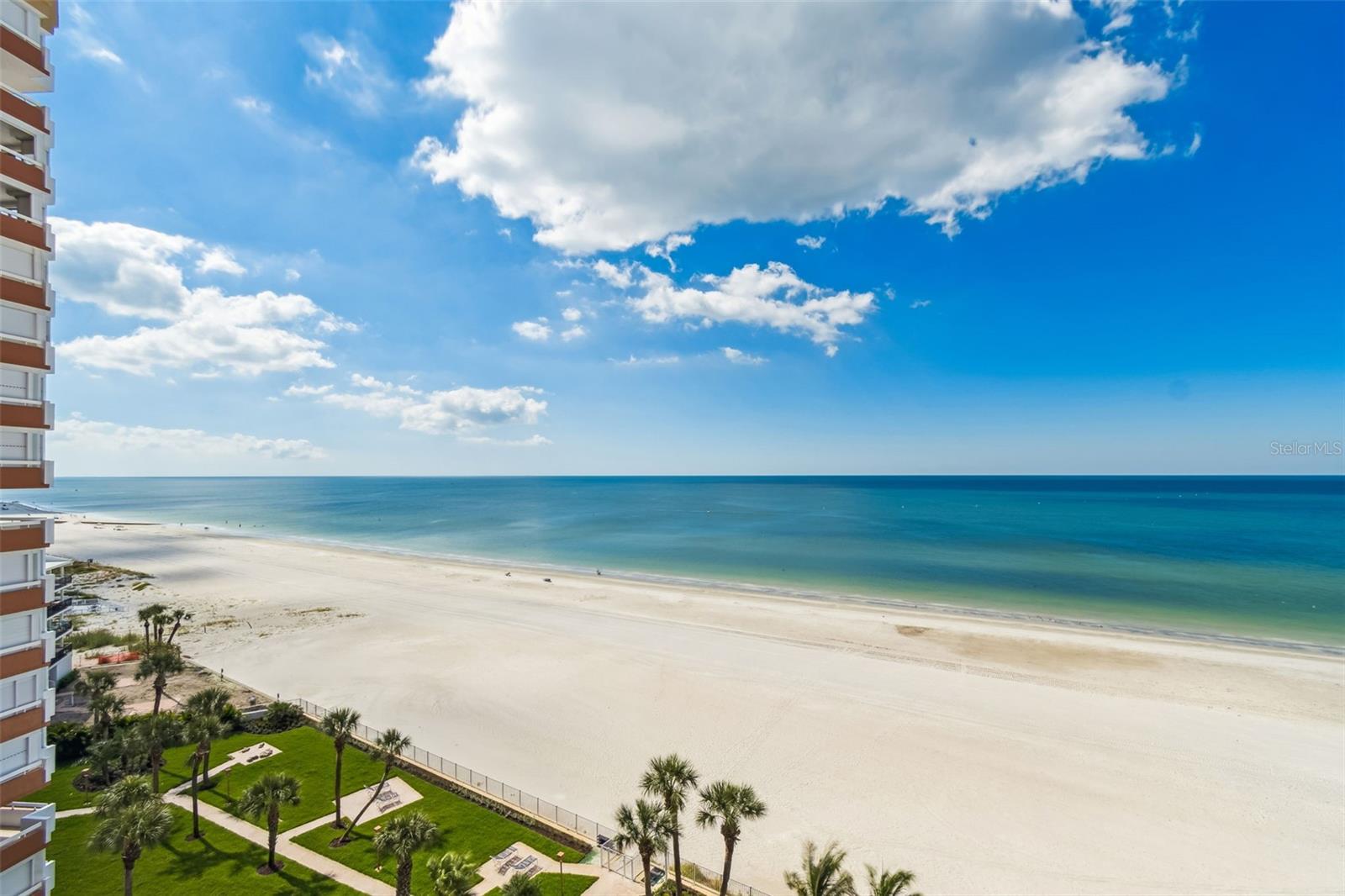 REDINGTON TOWERS BLDG 2 CONDO - Residential