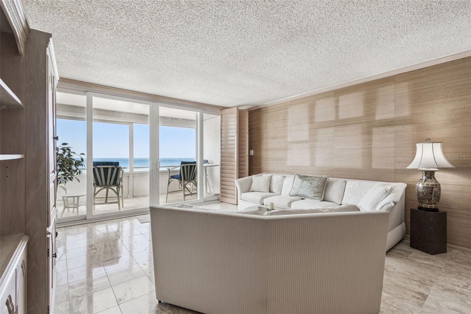 REDINGTON TOWERS BLDG 2 CONDO - Residential