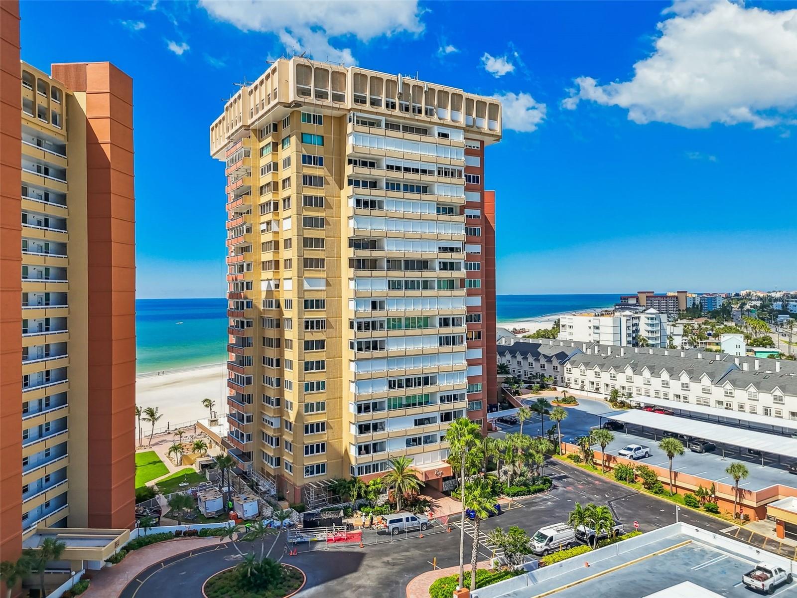 REDINGTON TOWERS BLDG 2 CONDO - Residential