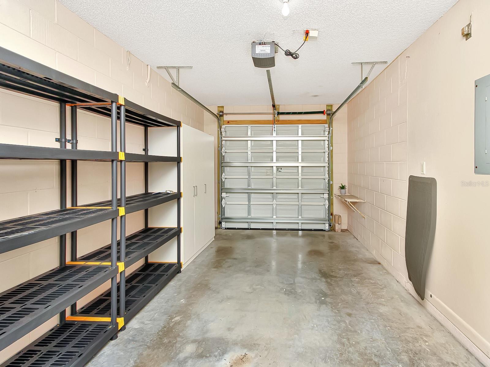 SUNCREST VILLAS PH 01 - Residential