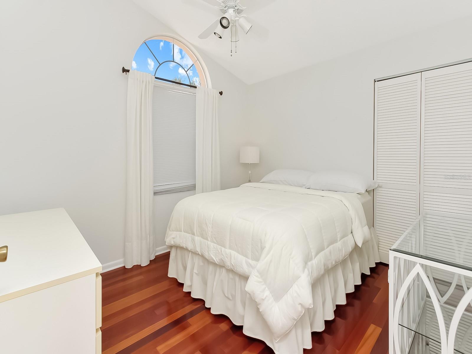 SUNCREST VILLAS PH 01 - Residential