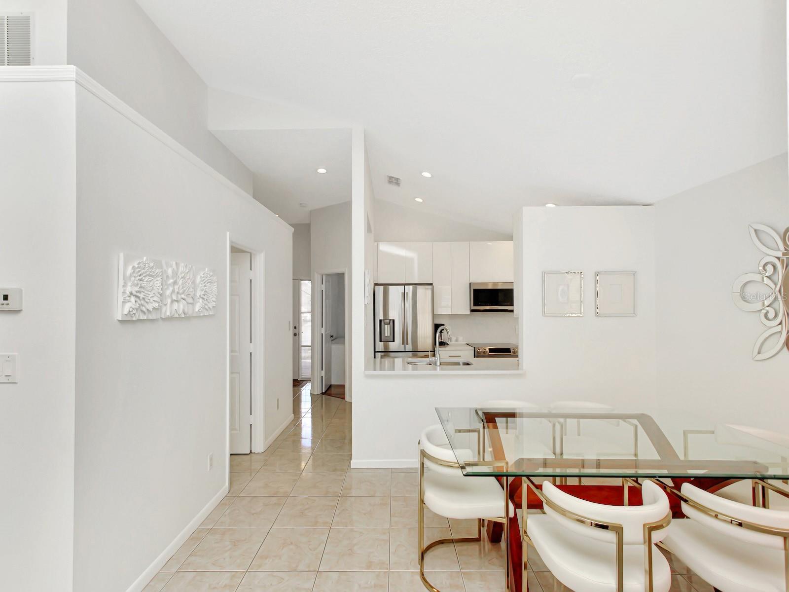 SUNCREST VILLAS PH 01 - Residential