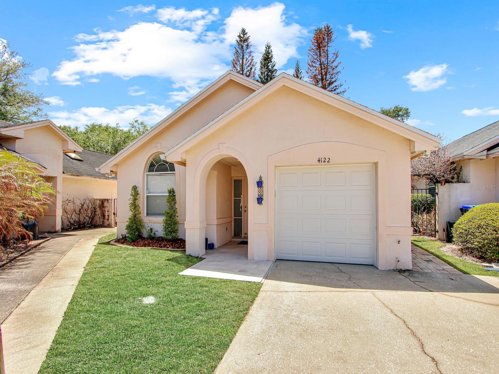 SUNCREST VILLAS PH 01 - Residential