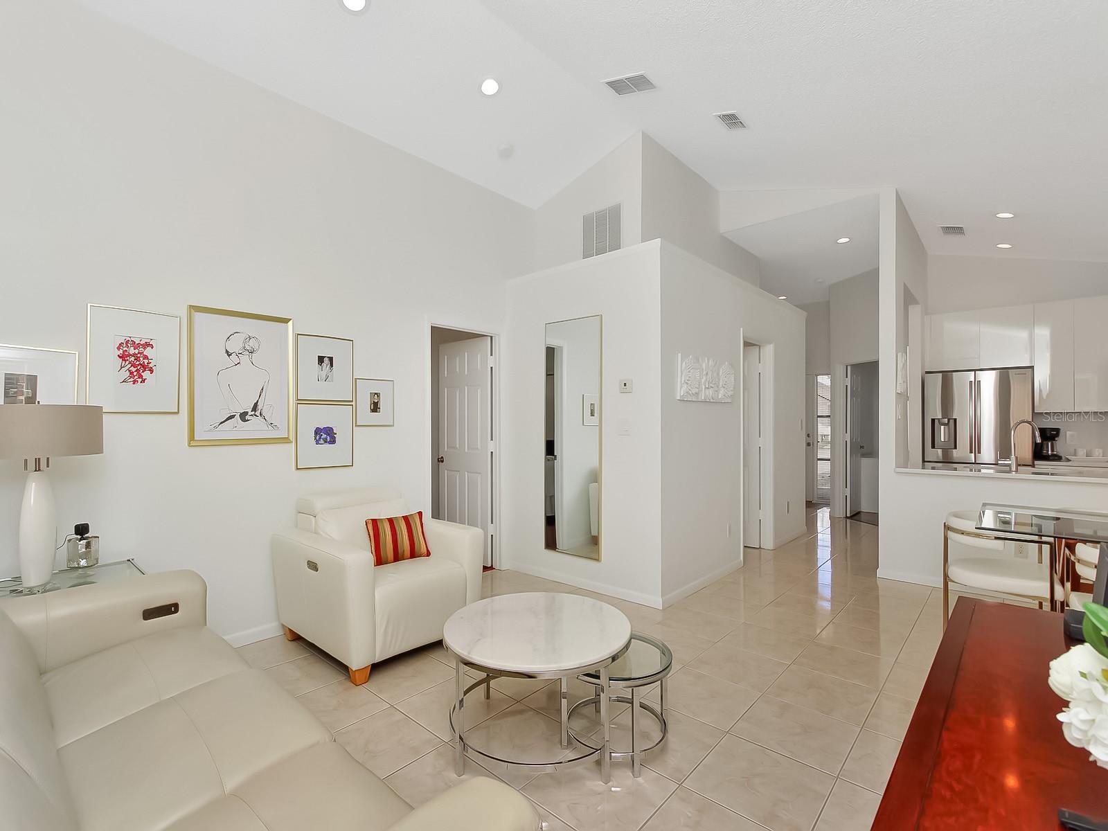 SUNCREST VILLAS PH 01 - Residential