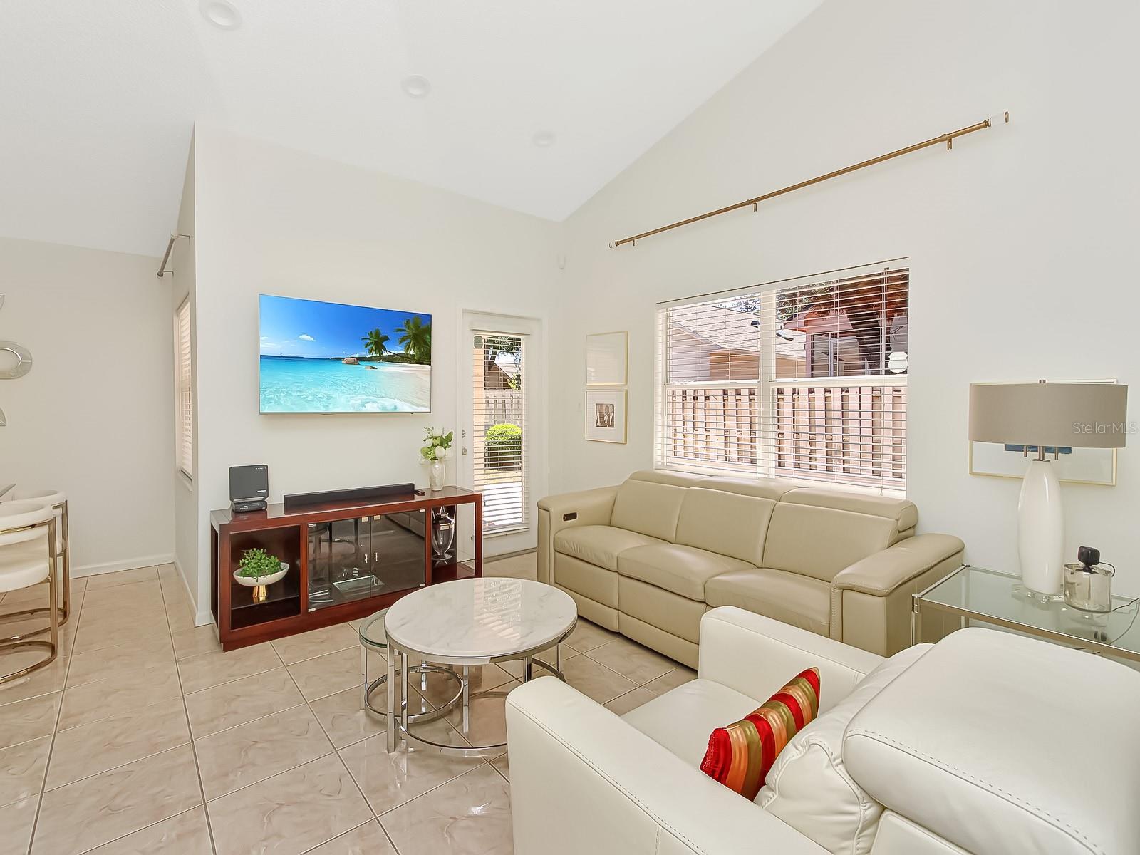 SUNCREST VILLAS PH 01 - Residential