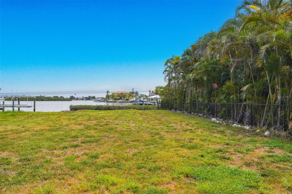 Photo of 1201 Bay Shore Boulevard, Indian Rocks Beach, FL 33785 (MLS # TB8331359)