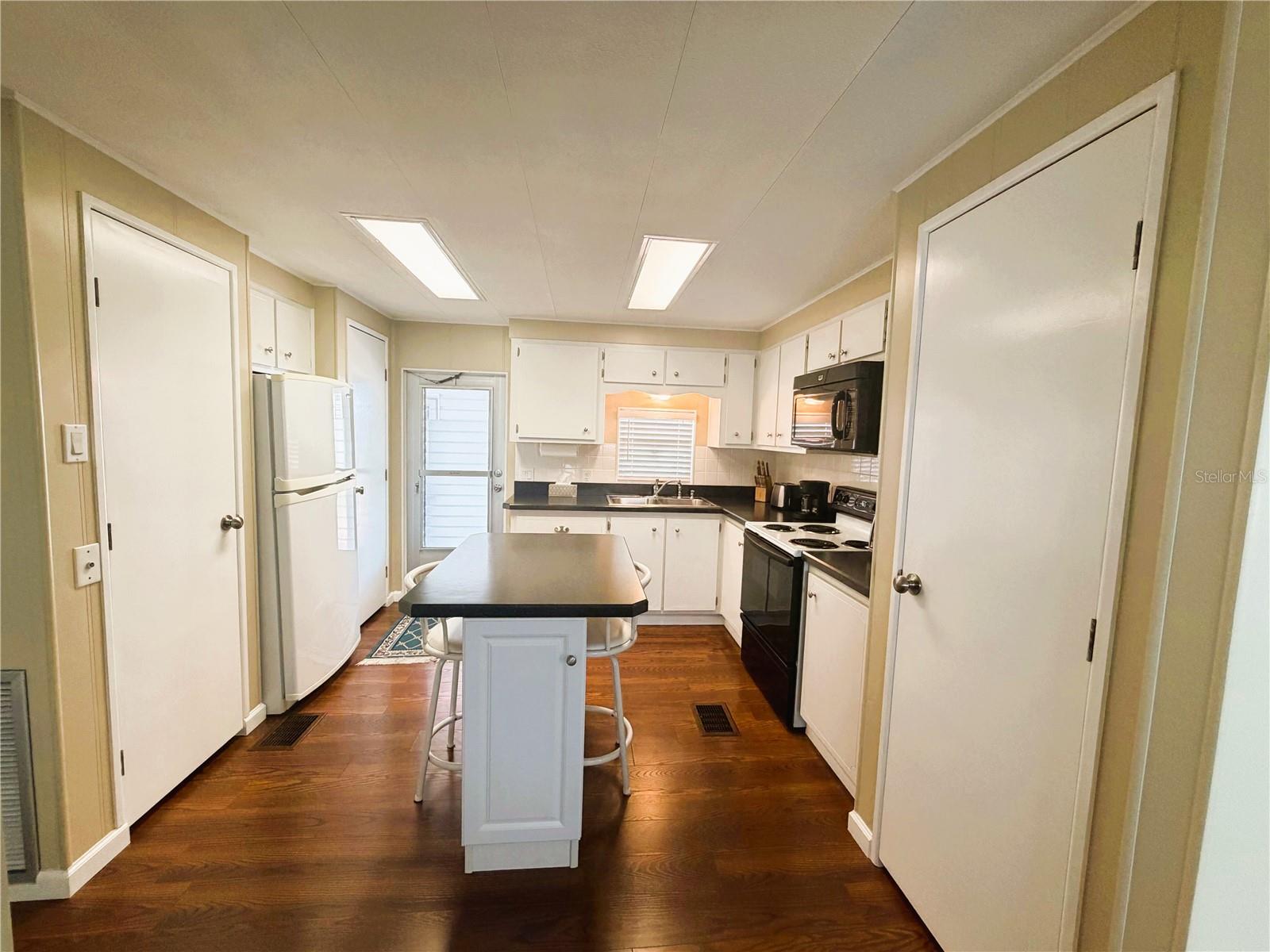 HAWTHORNE AT LEESBURG A COOP - Residential