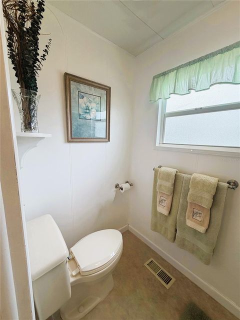 Tiny photo for 340 Palo Verde Drive, Leesburg, FL 34748 (MLS # R4911245)